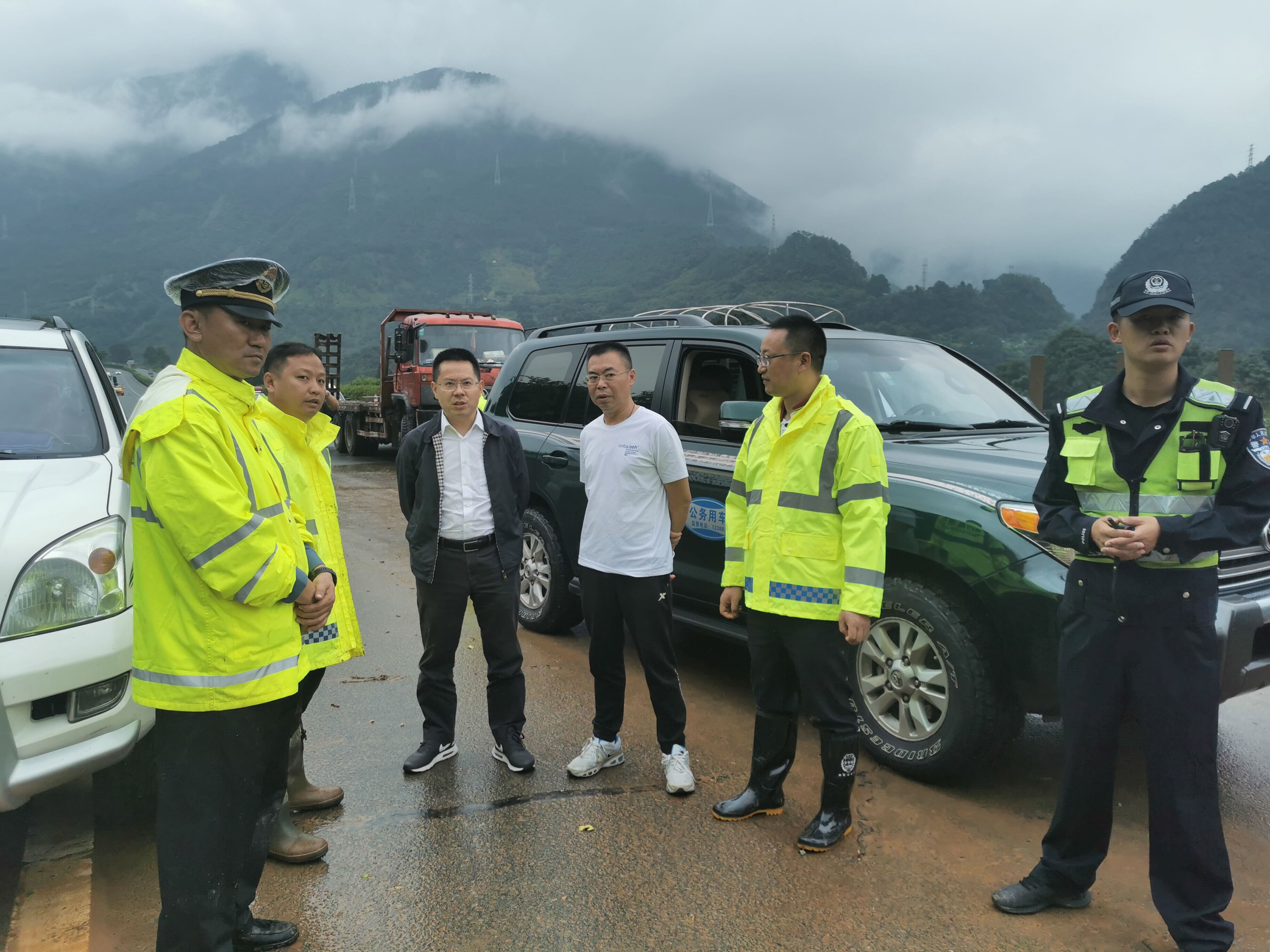 李永亮9月6日督导险情处置.jpg