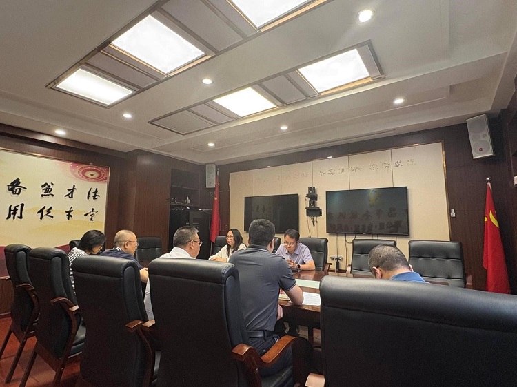 攀西公司党委书记、董事长刘严才率队与西昌市政府举行工作座谈